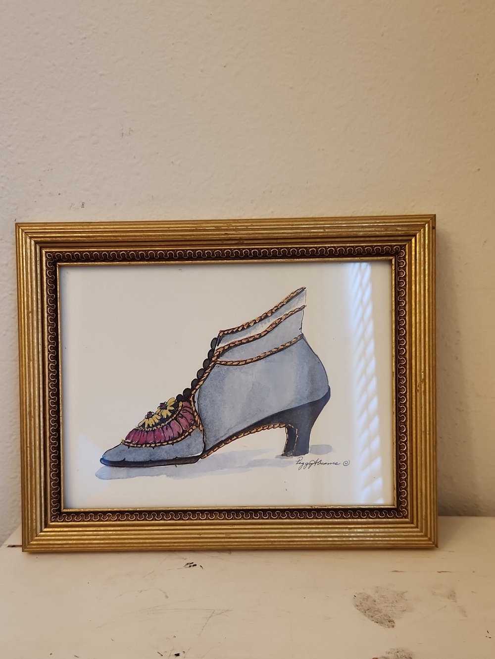 ♤ Gold Framed Vintage-Inspired Light Blue Shoe Art Print with Pink Accent